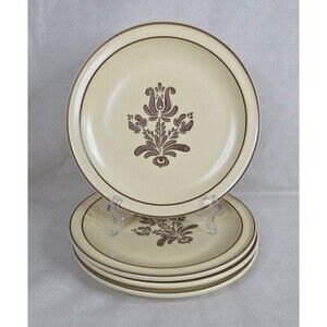 Vintage Pfaltzgraff Village Dinner Plates – Set of 4 (Early 1980s Mark)